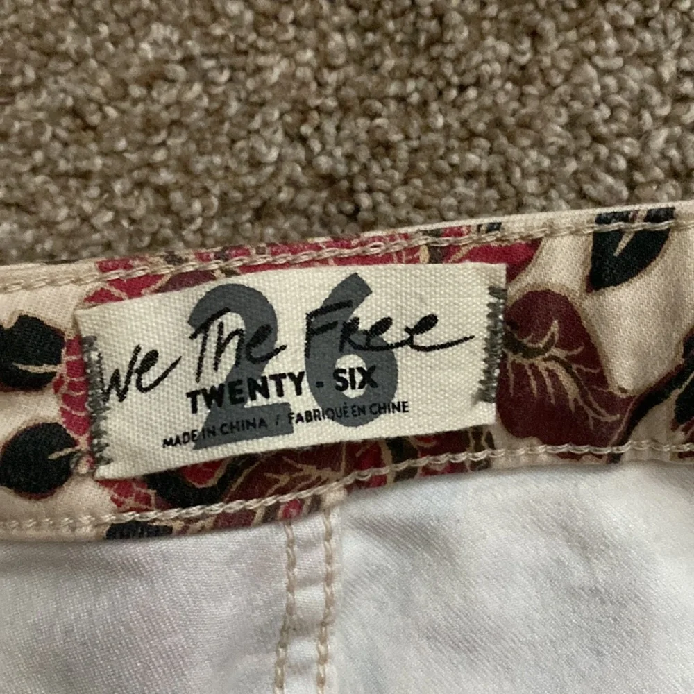 Free people just float on flare jeans - Picture 2 of 2